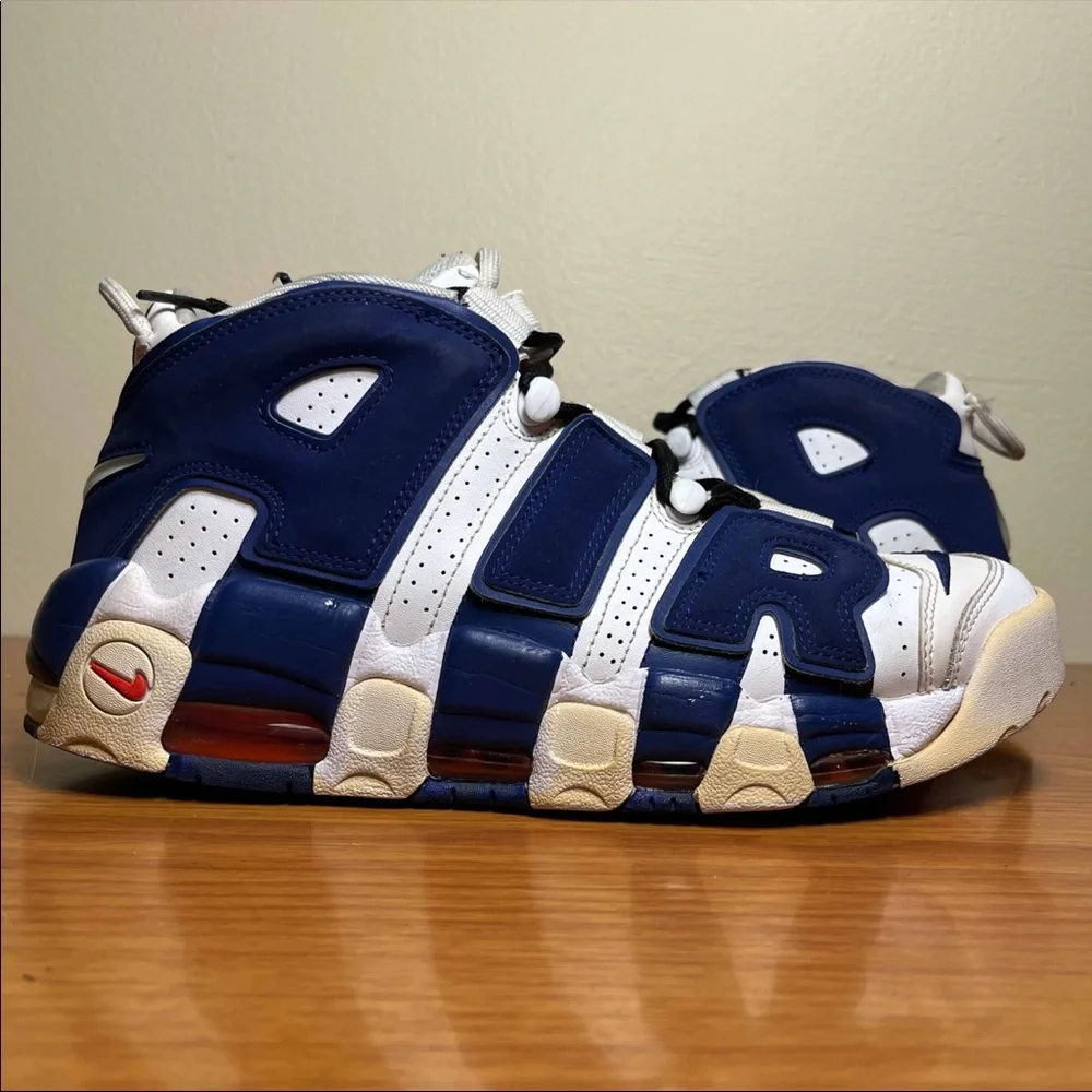 Nike Uptempo Knicks